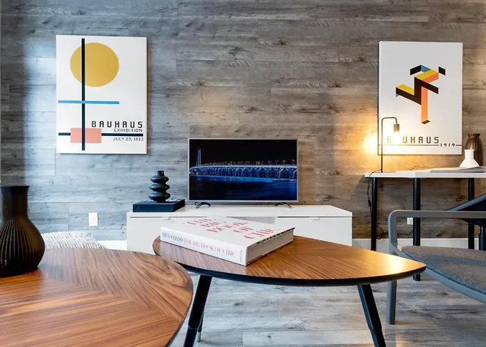 Liv Mtl Urban Aparthotel Montreal